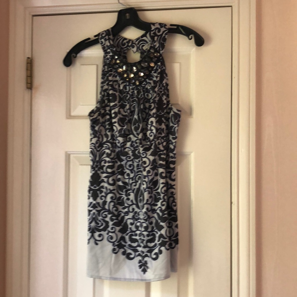 Cache silk top with beaded embellishment